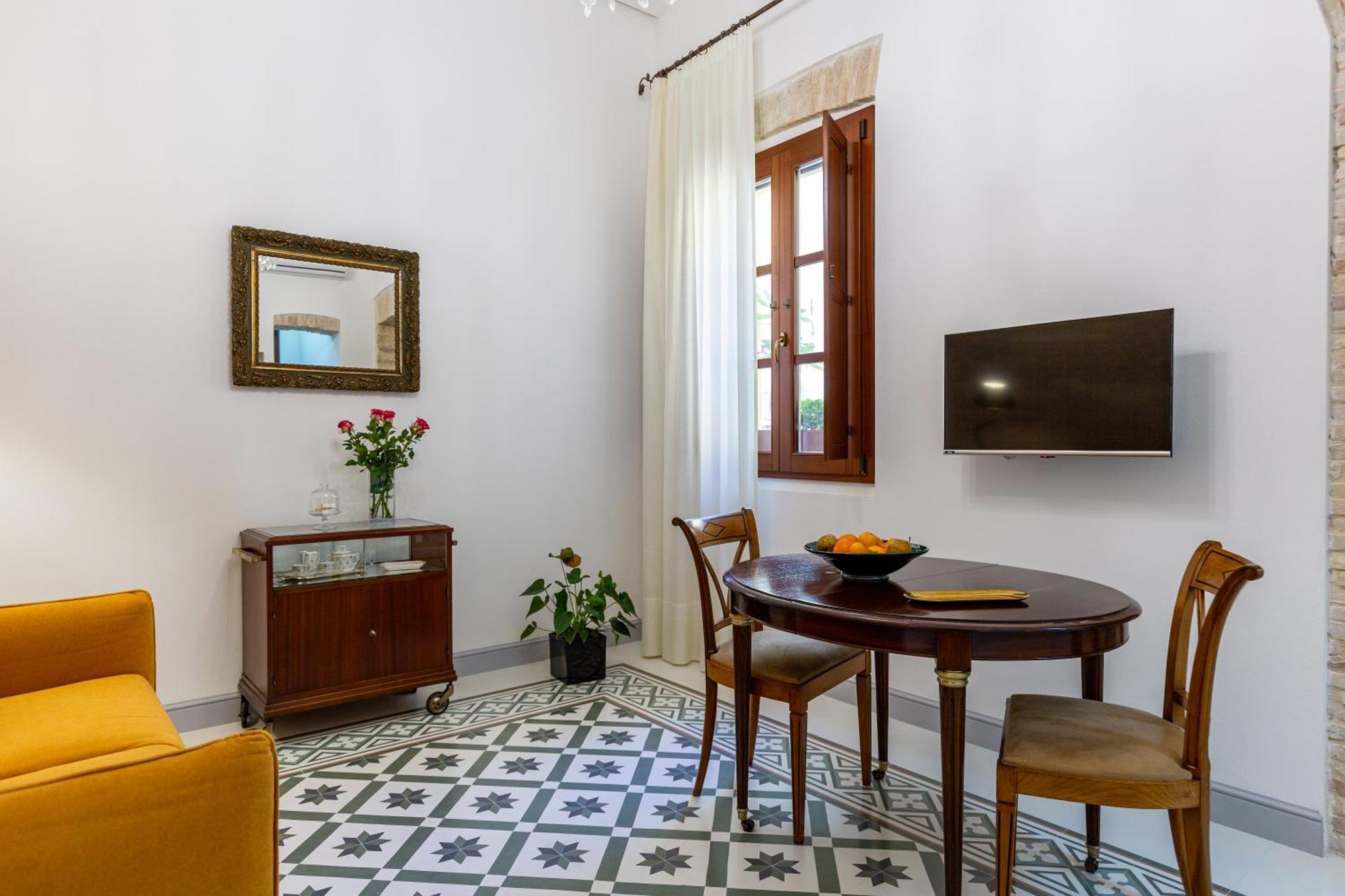 Apartamento Mch-Marina Charming House Cagliari Exterior foto